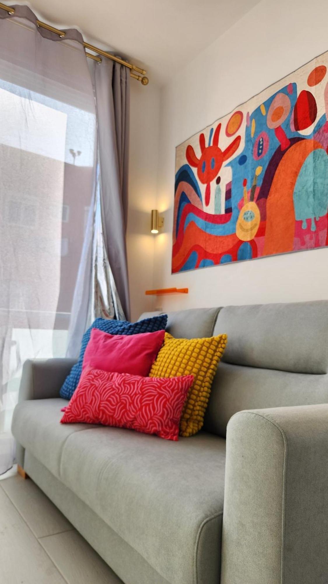 Arthouse Huelin 200 M From