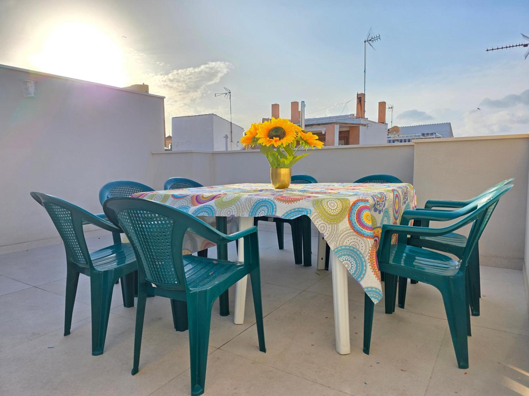 Arthouse Huelin 200 M From